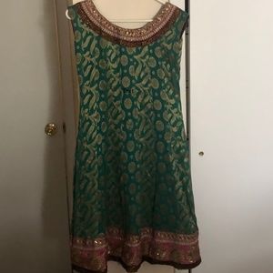 Indian salwar / kurta top